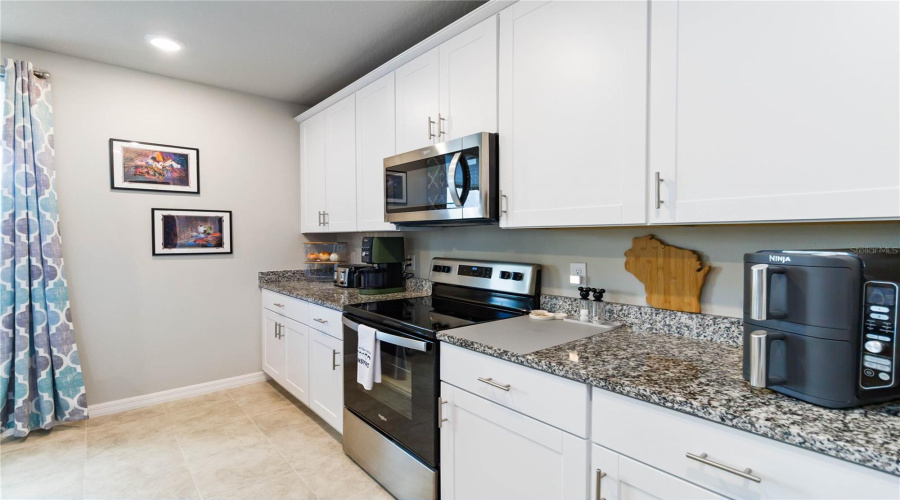 DAVENPORT, Florida 33837, 4 Bedrooms Bedrooms, ,3 BathroomsBathrooms,Residential,For Sale,CITRUS LANDINGS,0,MFRO6326080