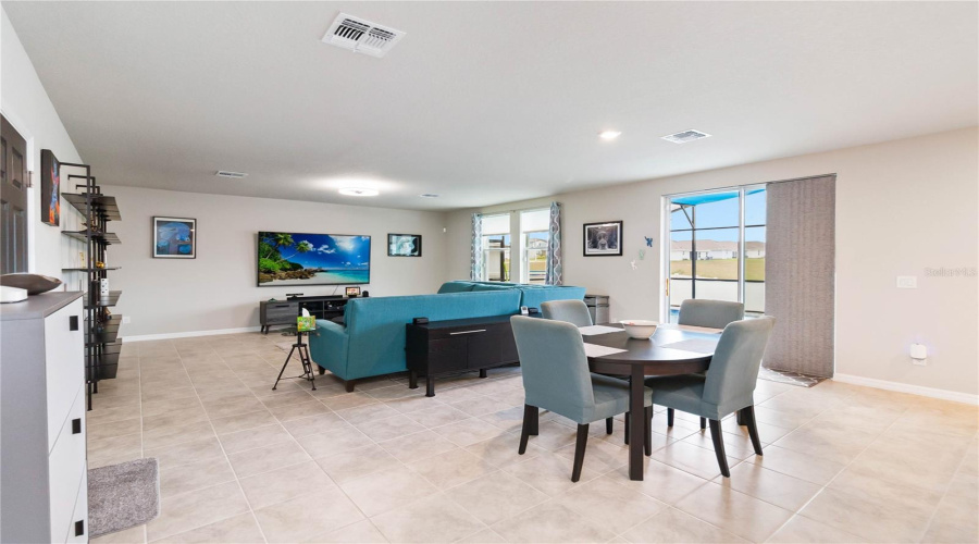 DAVENPORT, Florida 33837, 4 Bedrooms Bedrooms, ,3 BathroomsBathrooms,Residential,For Sale,CITRUS LANDINGS,0,MFRO6326080