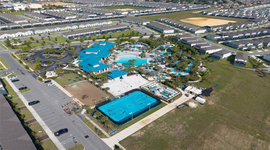 DAVENPORT, Florida 33897, 8 Bedrooms Bedrooms, ,6 BathroomsBathrooms,Residential,For Sale,LELANI,0,MFRO6337999