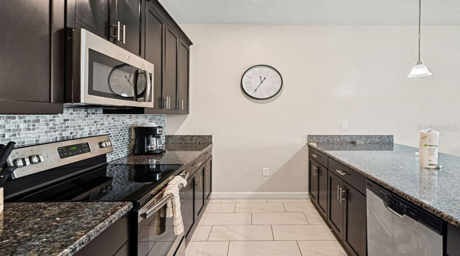 KISSIMMEE, Florida 34746, 4 Bedrooms Bedrooms, ,3 BathroomsBathrooms,Residential,For Sale,PEQUOD,0,MFRO6339097