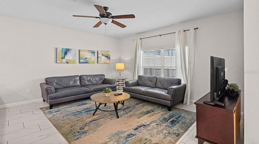 KISSIMMEE, Florida 34746, 4 Bedrooms Bedrooms, ,3 BathroomsBathrooms,Residential,For Sale,PEQUOD,0,MFRO6339097
