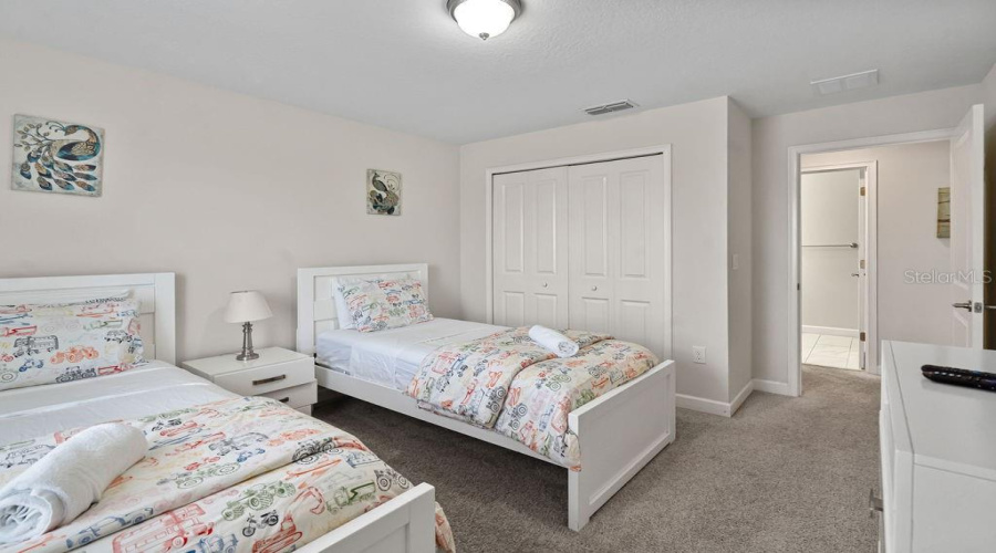KISSIMMEE, Florida 34746, 4 Bedrooms Bedrooms, ,3 BathroomsBathrooms,Residential,For Sale,PEQUOD,0,MFRO6339097