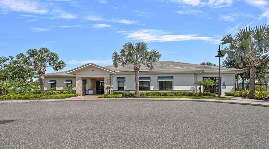 KISSIMMEE, Florida 34746, 4 Bedrooms Bedrooms, ,3 BathroomsBathrooms,Residential,For Sale,PEQUOD,0,MFRO6339097
