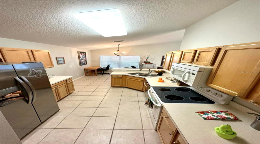 DAVENPORT, Florida 33897, 3 Bedrooms Bedrooms, ,2 BathroomsBathrooms,Residential,For Sale,TROON,0,MFRS5133235