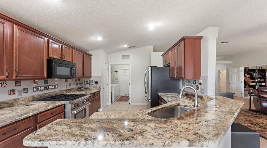 DAVENPORT, Florida 33837, 2 Bedrooms Bedrooms, ,2 BathroomsBathrooms,Residential,For Sale,DEL SOL,0,MFRS5133334