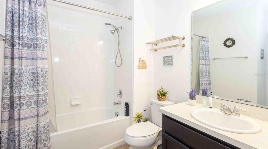 DAVENPORT, Florida 33897, 4 Bedrooms Bedrooms, ,4 BathroomsBathrooms,Residential,For Sale,MONTGOMERY,0,MFRO6339589