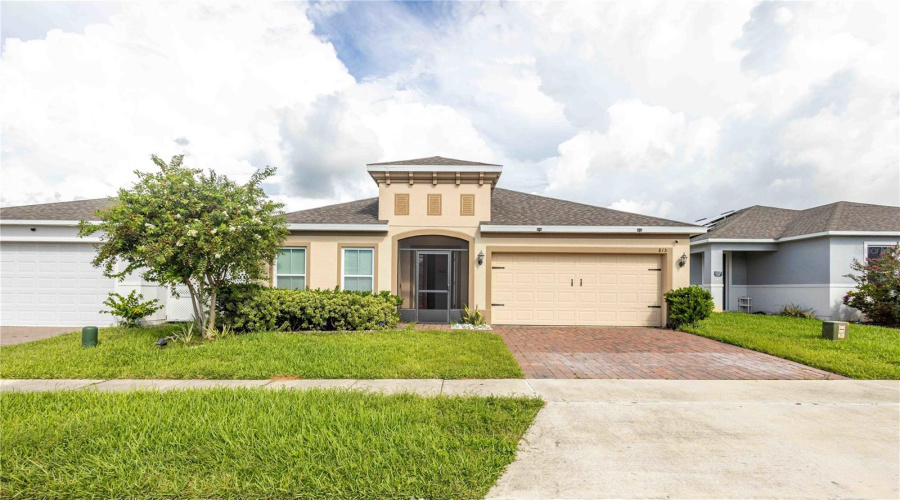 DAVENPORT, Florida 33897, 4 Bedrooms Bedrooms, ,4 BathroomsBathrooms,Residential,For Sale,MONTGOMERY,0,MFRO6339589