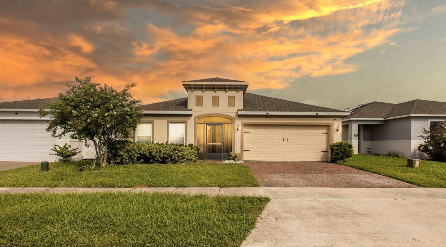 DAVENPORT, Florida 33897, 4 Bedrooms Bedrooms, ,4 BathroomsBathrooms,Residential,For Sale,MONTGOMERY,0,MFRO6339589