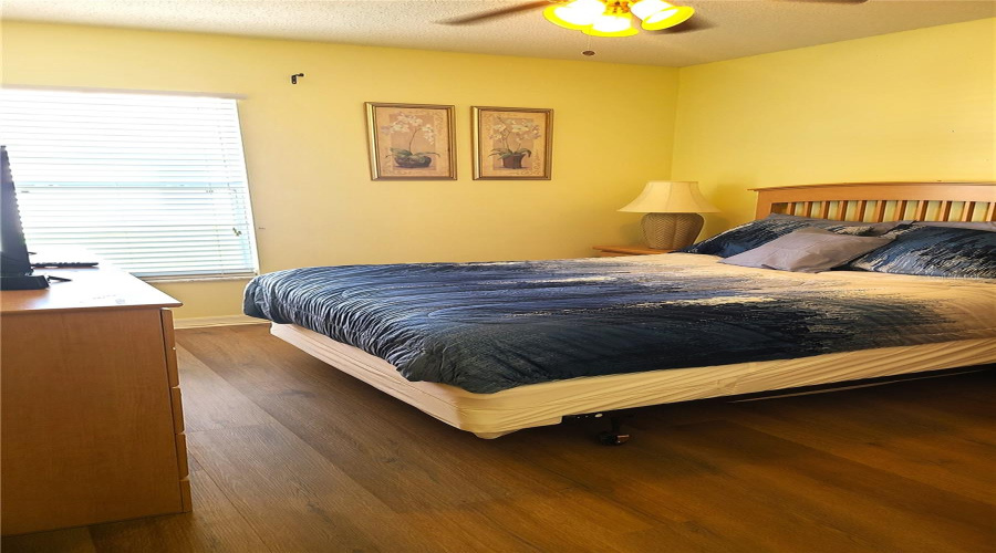 DAVENPORT, Florida 33897, 3 Bedrooms Bedrooms, ,2 BathroomsBathrooms,Residential,For Sale,LANGHAM,0,MFRS5133484