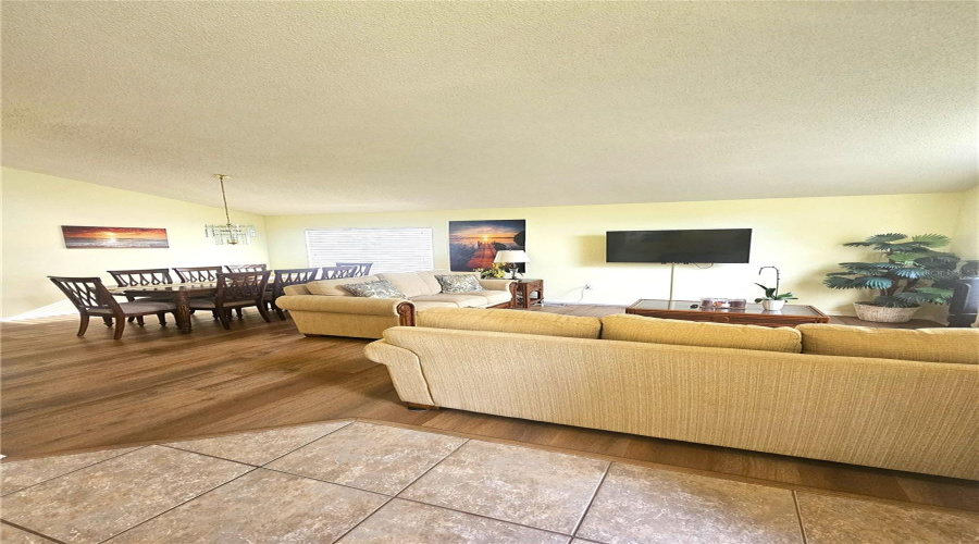 DAVENPORT, Florida 33897, 3 Bedrooms Bedrooms, ,2 BathroomsBathrooms,Residential,For Sale,LANGHAM,0,MFRS5133484