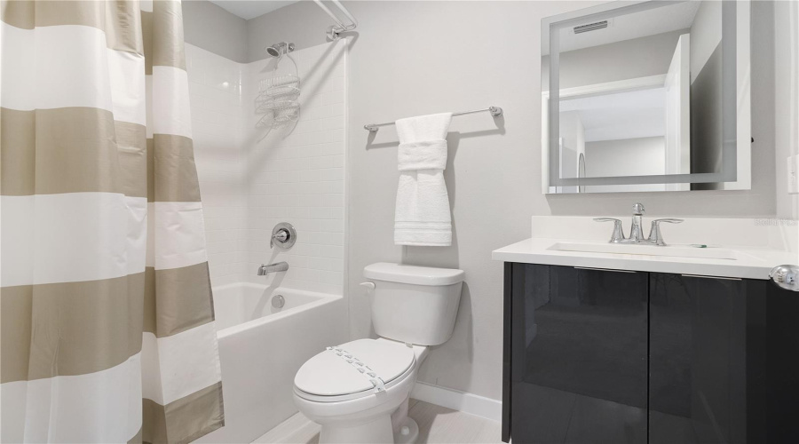 KISSIMMEE, Florida 34746, 4 Bedrooms Bedrooms, ,3 BathroomsBathrooms,Residential,For Sale,LE REVE,0,MFRS5133533