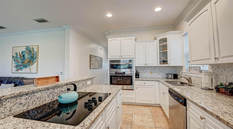 REUNION, Florida 34747, 5 Bedrooms Bedrooms, ,5 BathroomsBathrooms,Residential,For Sale,EXCITEMENT,0,MFRO6337254