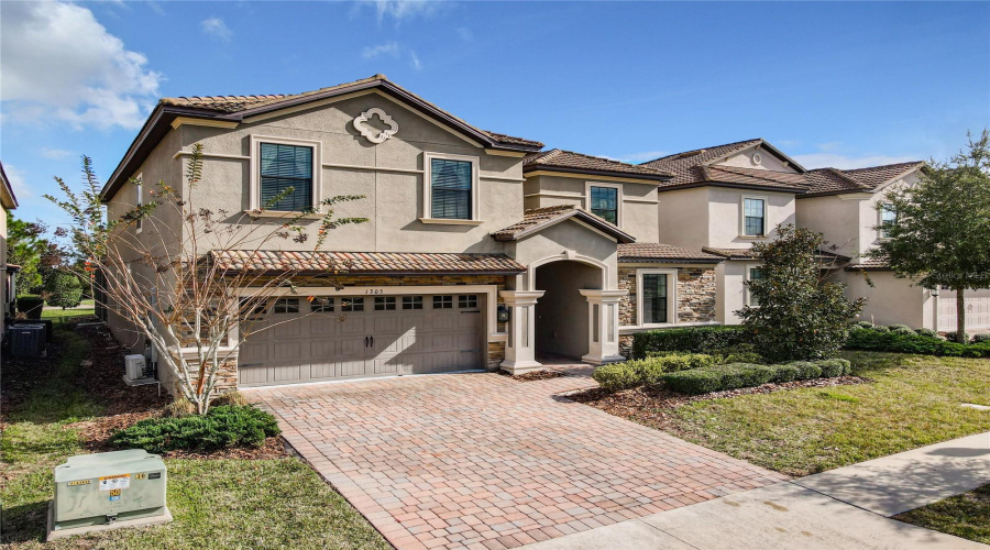 DAVENPORT, Florida 33896, 8 Bedrooms Bedrooms, ,5 BathroomsBathrooms,Residential,For Sale,DIVOT,0,MFRO6339924