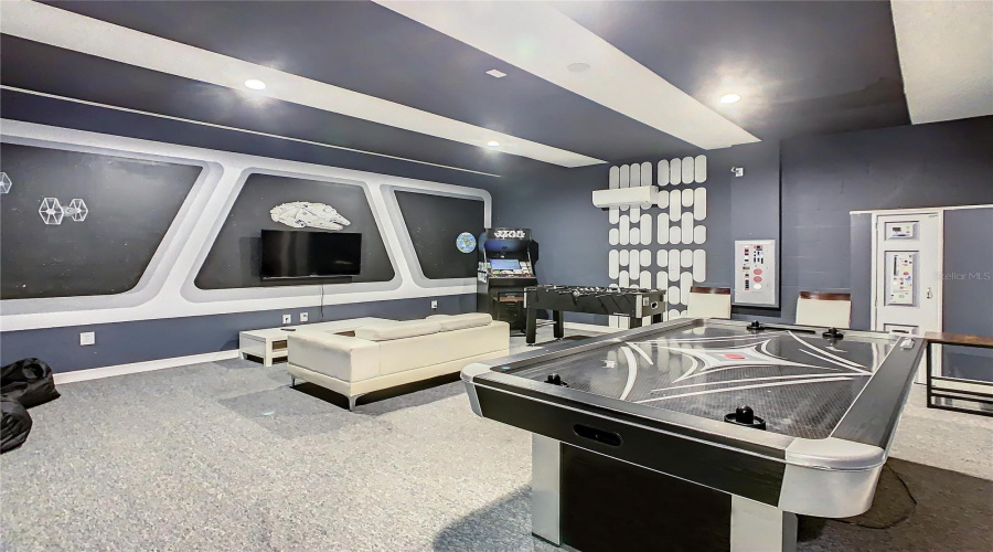 DAVENPORT, Florida 33896, 8 Bedrooms Bedrooms, ,5 BathroomsBathrooms,Residential,For Sale,DIVOT,0,MFRO6339924