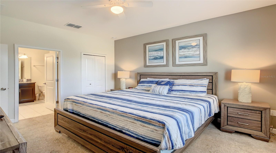 DAVENPORT, Florida 33896, 8 Bedrooms Bedrooms, ,5 BathroomsBathrooms,Residential,For Sale,DIVOT,0,MFRO6339924