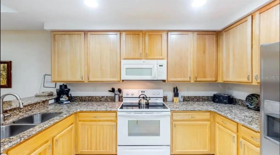 KISSIMMEE, Florida 34747, 3 Bedrooms Bedrooms, ,2 BathroomsBathrooms,Residential,For Sale,PIRATES RETREAT,0,MFRO6337276