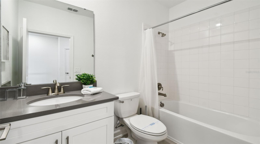 KISSIMMEE, Florida 34746, 5 Bedrooms Bedrooms, ,5 BathroomsBathrooms,Residential,For Sale,RHYME,0,MFRO6321428