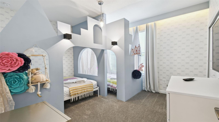 KISSIMMEE, Florida 34746, 5 Bedrooms Bedrooms, ,5 BathroomsBathrooms,Residential,For Sale,RHYME,0,MFRO6321428