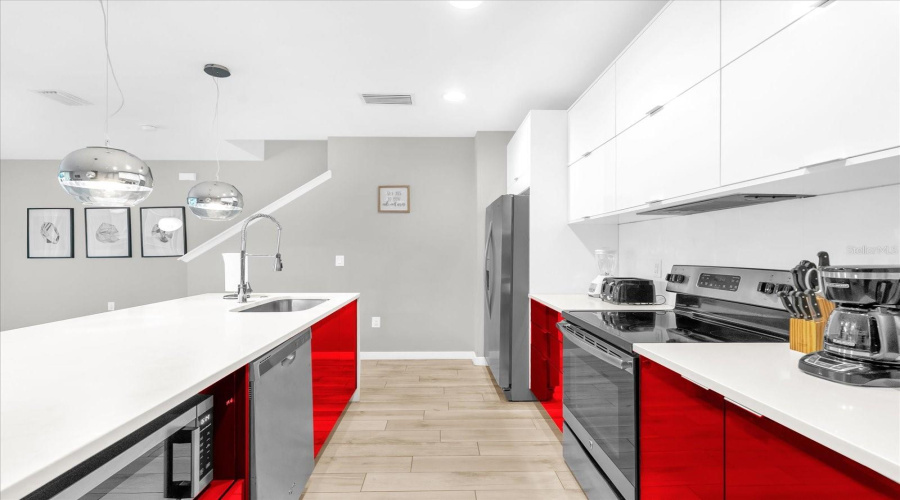 KISSIMMEE, Florida 34746, 4 Bedrooms Bedrooms, ,3 BathroomsBathrooms,Residential,For Sale,LE REVE,0,MFRO6327954