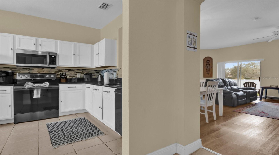 DAVENPORT, Florida 33897, 3 Bedrooms Bedrooms, ,2 BathroomsBathrooms,Residential,For Sale,CALABRIA,0,MFRS5130432