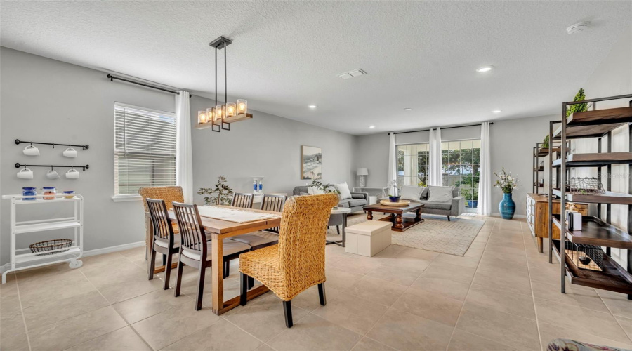 DAVENPORT, Florida 33837, 4 Bedrooms Bedrooms, ,3 BathroomsBathrooms,Residential,For Sale,CITRUS ISLE,0,MFRO6335512