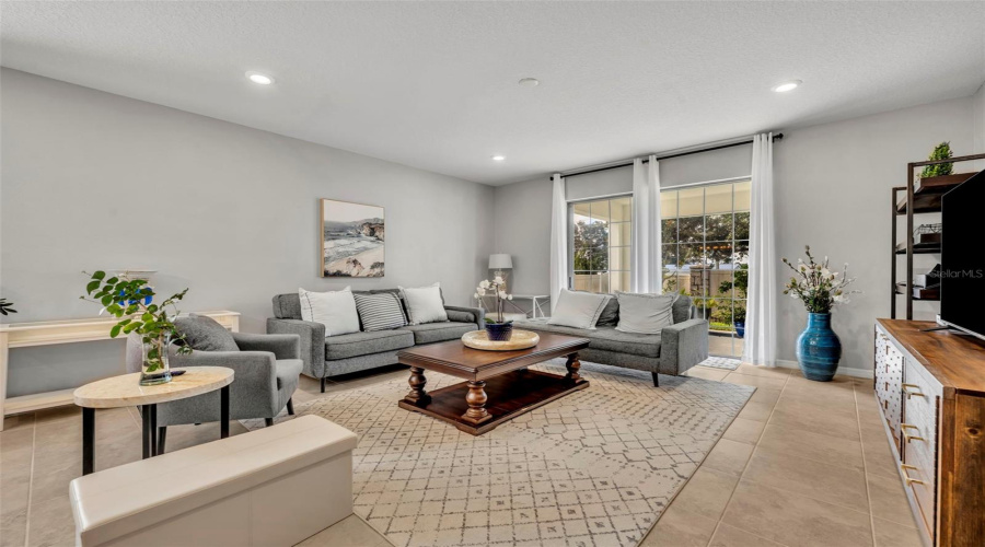 DAVENPORT, Florida 33837, 4 Bedrooms Bedrooms, ,3 BathroomsBathrooms,Residential,For Sale,CITRUS ISLE,0,MFRO6335512