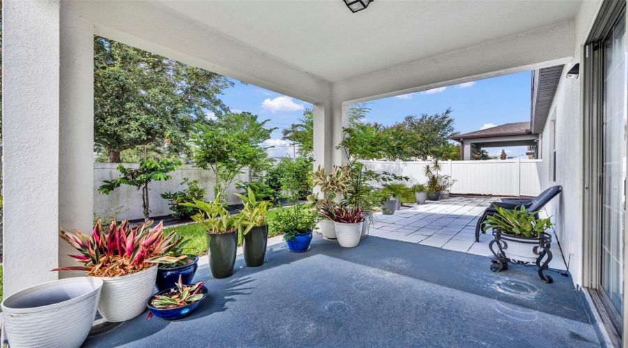DAVENPORT, Florida 33837, 4 Bedrooms Bedrooms, ,3 BathroomsBathrooms,Residential,For Sale,CITRUS ISLE,0,MFRO6335512