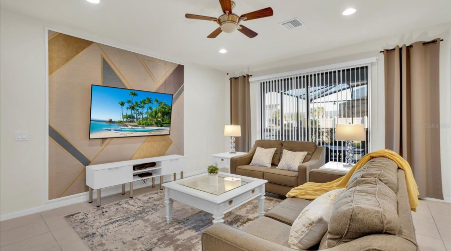 KISSIMMEE, Florida 34747, 5 Bedrooms Bedrooms, ,4 BathroomsBathrooms,Residential,For Sale,DUBAI,0,MFRFC312189