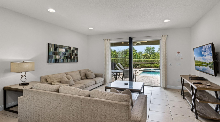KISSIMMEE, Florida 34747, 8 Bedrooms Bedrooms, ,7 BathroomsBathrooms,Residential,For Sale,MARKER,0,MFRO6339142