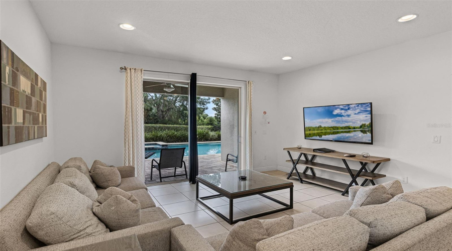 KISSIMMEE, Florida 34747, 8 Bedrooms Bedrooms, ,7 BathroomsBathrooms,Residential,For Sale,MARKER,0,MFRO6339142