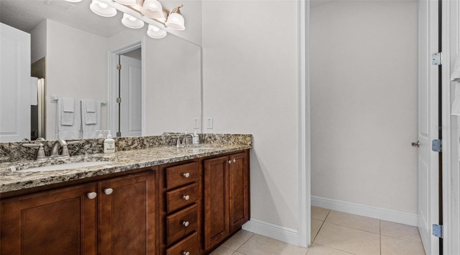 KISSIMMEE, Florida 34747, 8 Bedrooms Bedrooms, ,7 BathroomsBathrooms,Residential,For Sale,MARKER,0,MFRO6339142