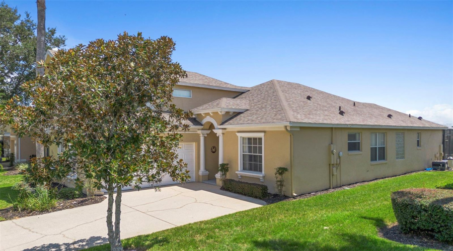 DAVENPORT, Florida 33897, 4 Bedrooms Bedrooms, ,4 BathroomsBathrooms,Residential,For Sale,CALABAY PARC,0,MFRV4944174