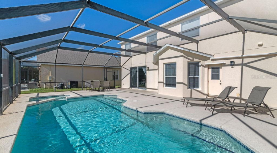 DAVENPORT, Florida 33837, 4 Bedrooms Bedrooms, ,3 BathroomsBathrooms,Residential,For Sale,SUNSET VIEW,0,MFRG5101417