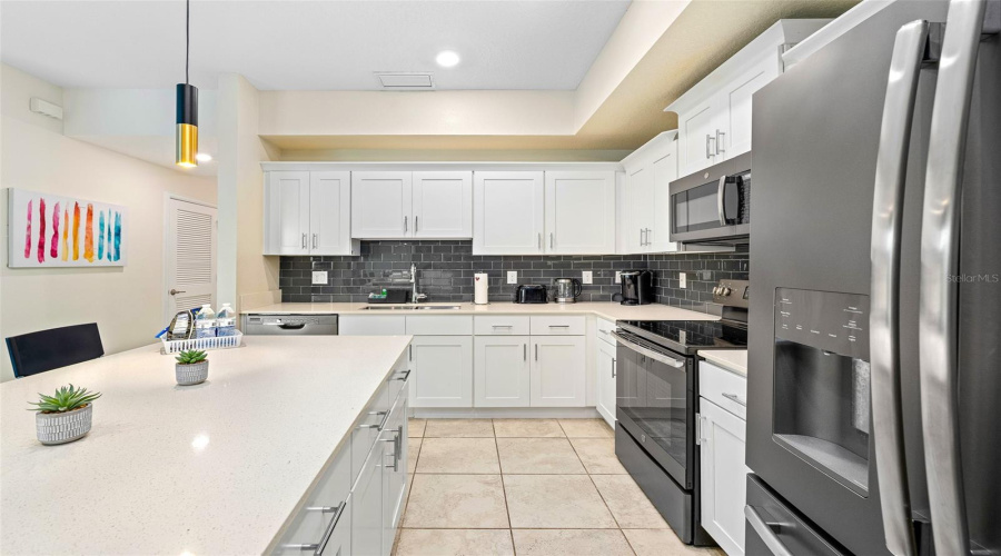 KISSIMMEE, Florida 34746, 3 Bedrooms Bedrooms, ,2 BathroomsBathrooms,Residential,For Sale,PARADOX,0,MFRO6339910