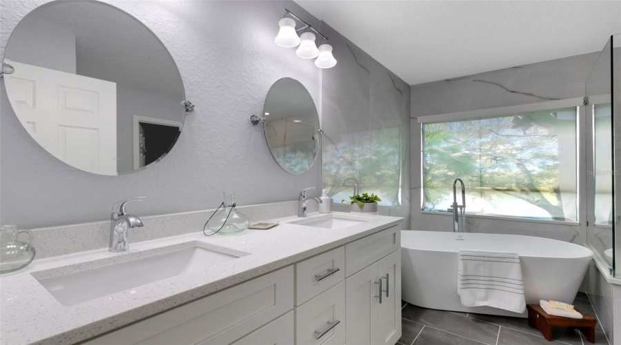 DAVENPORT, Florida 33837, 3 Bedrooms Bedrooms, ,3 BathroomsBathrooms,Residential,For Sale,DEL SOL,0,MFRS5118919