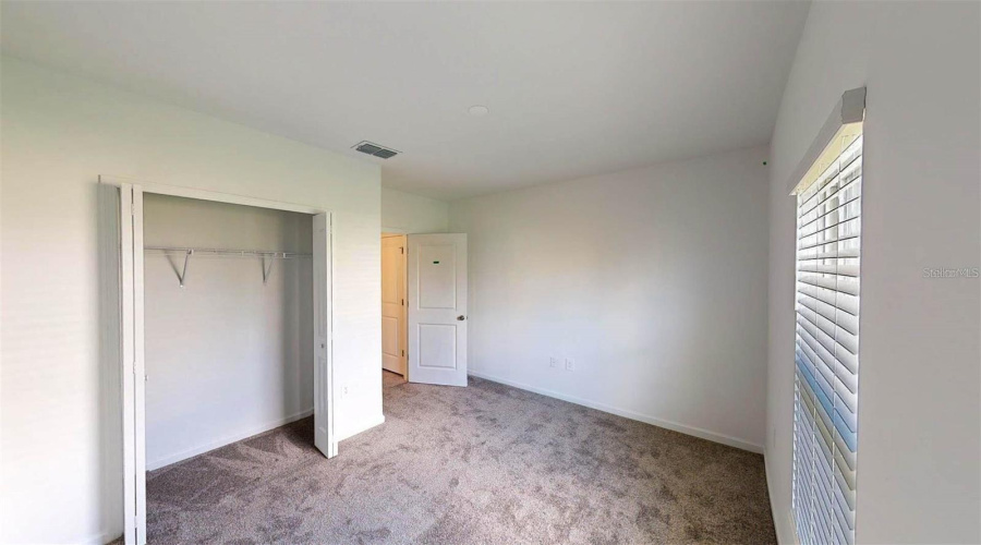 DAVENPORT, Florida 33837, 6 Bedrooms Bedrooms, ,3 BathroomsBathrooms,Residential,For Sale,RESERVOIR,0,MFRO6340082
