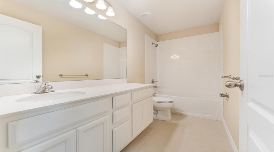 DAVENPORT, Florida 33837, 4 Bedrooms Bedrooms, ,2 BathroomsBathrooms,Residential,For Sale,SUMMER SQUALL,0,MFRTB8422691