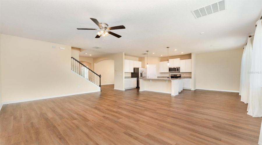 DAVENPORT, Florida 33837, 4 Bedrooms Bedrooms, ,2 BathroomsBathrooms,Residential,For Sale,SUMMER SQUALL,0,MFRTB8422691