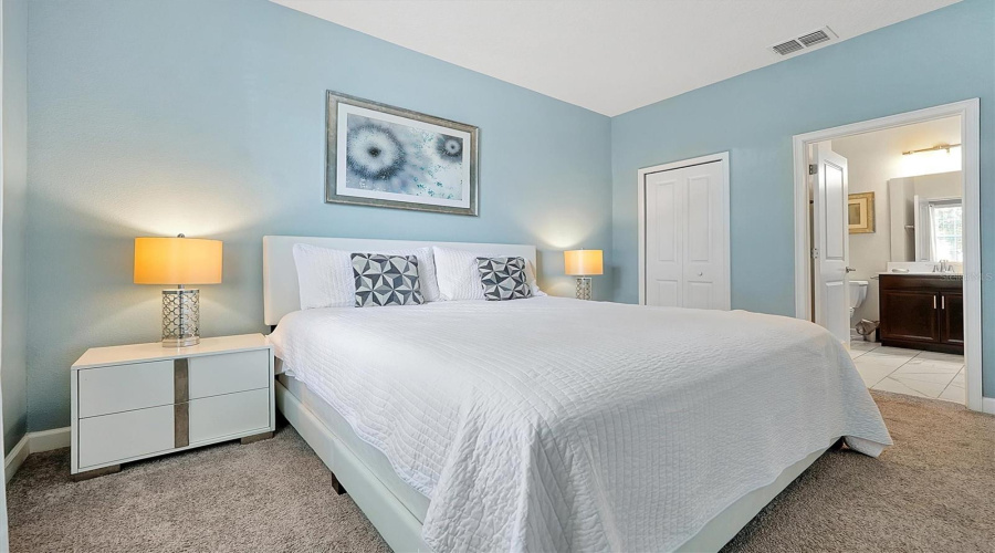 DAVENPORT, Florida 33896, 8 Bedrooms Bedrooms, ,5 BathroomsBathrooms,Residential,For Sale,FLANGE,0,MFRO6340250