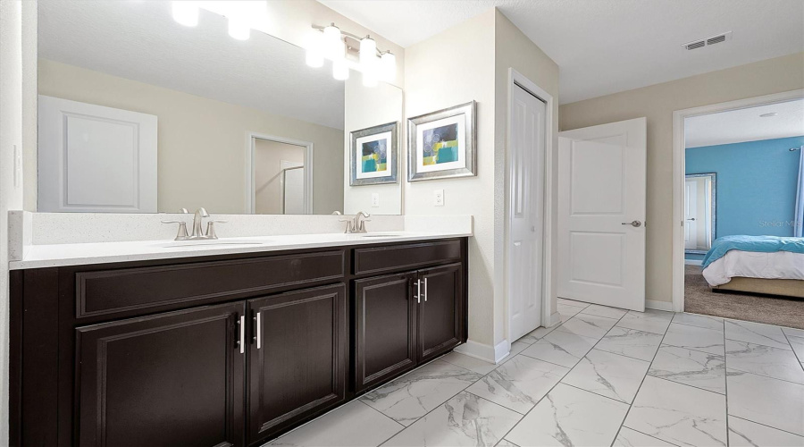 DAVENPORT, Florida 33896, 8 Bedrooms Bedrooms, ,5 BathroomsBathrooms,Residential,For Sale,FLANGE,0,MFRO6340250