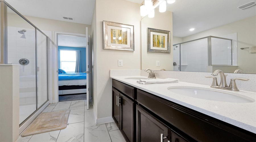 DAVENPORT, Florida 33896, 8 Bedrooms Bedrooms, ,5 BathroomsBathrooms,Residential,For Sale,FLANGE,0,MFRO6340250