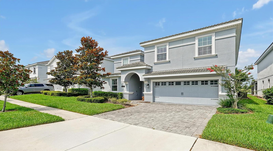 DAVENPORT, Florida 33896, 8 Bedrooms Bedrooms, ,5 BathroomsBathrooms,Residential,For Sale,FLANGE,0,MFRO6340250