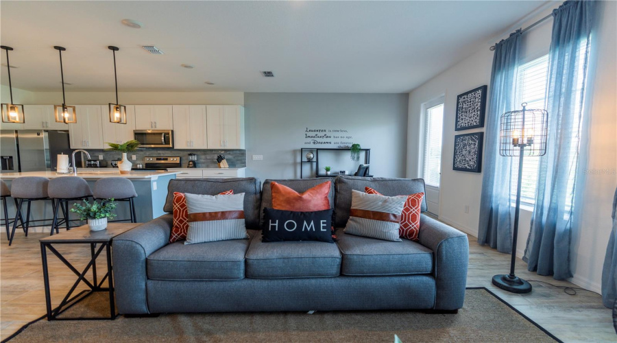 DAVENPORT, Florida 33896, 3 Bedrooms Bedrooms, ,2 BathroomsBathrooms,Residential,For Sale,BENOI,0,MFRS5133506