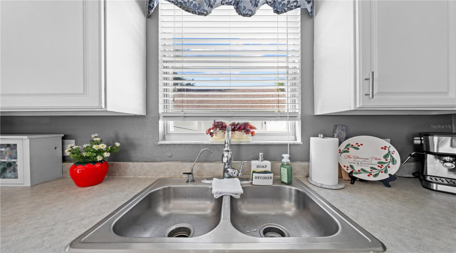Kitchen sink