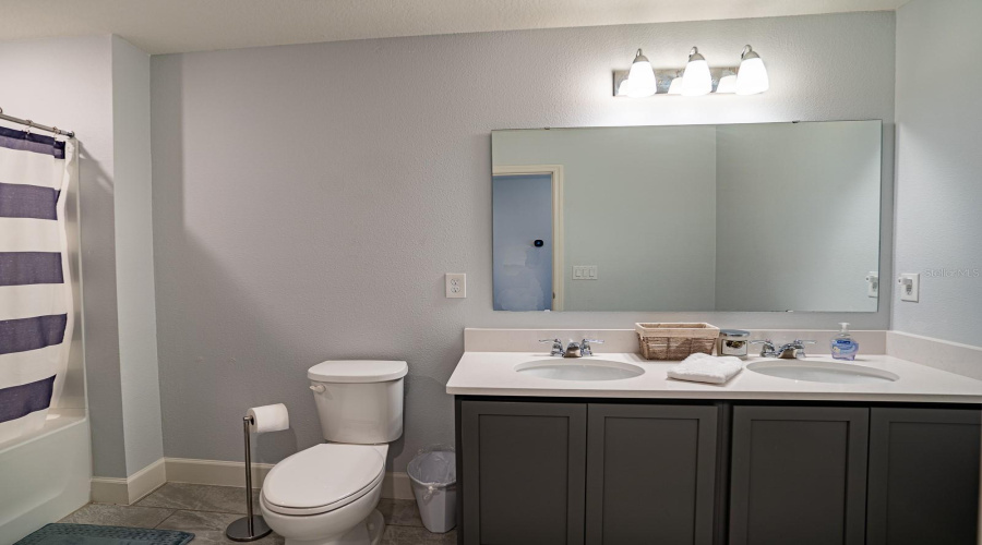 DAVENPORT, Florida 33837, 4 Bedrooms Bedrooms, ,2 BathroomsBathrooms,Residential,For Sale,OVERLOOK CT,0,MFRP4936115