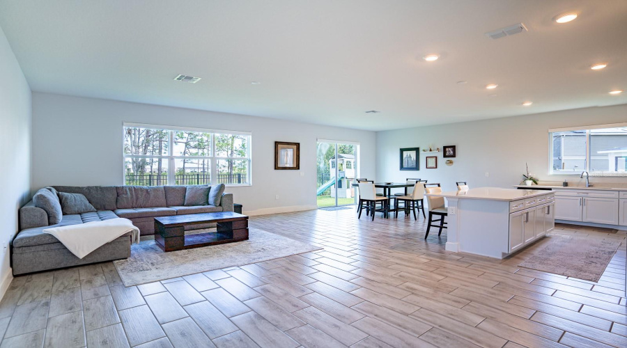 DAVENPORT, Florida 33837, 4 Bedrooms Bedrooms, ,2 BathroomsBathrooms,Residential,For Sale,OVERLOOK CT,0,MFRP4936115