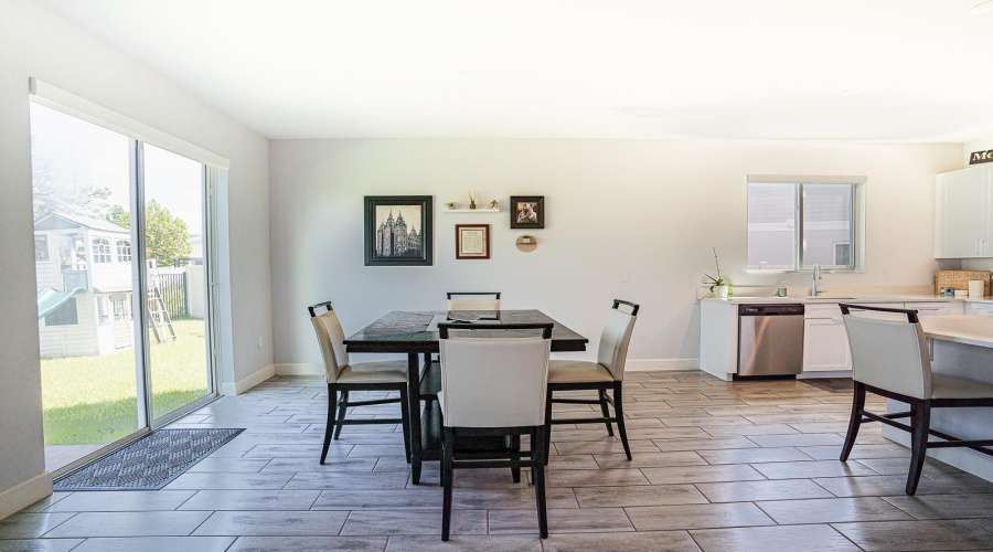 DAVENPORT, Florida 33837, 4 Bedrooms Bedrooms, ,2 BathroomsBathrooms,Residential,For Sale,OVERLOOK CT,0,MFRP4936115