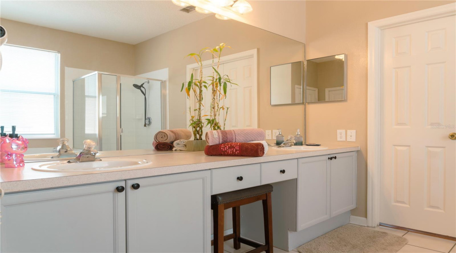 KISSIMMEE, Florida 34747, 5 Bedrooms Bedrooms, ,3 BathroomsBathrooms,Residential,For Sale,FAN PALM,0,MFRO6339969