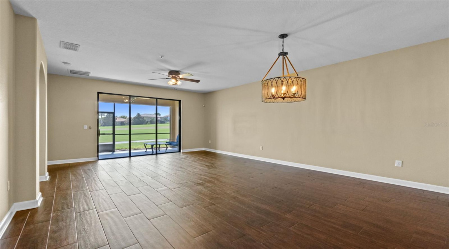 DAVENPORT, Florida 33896, 2 Bedrooms Bedrooms, ,2 BathroomsBathrooms,Residential,For Sale,AZALEA SANDS,0,MFRO6340141