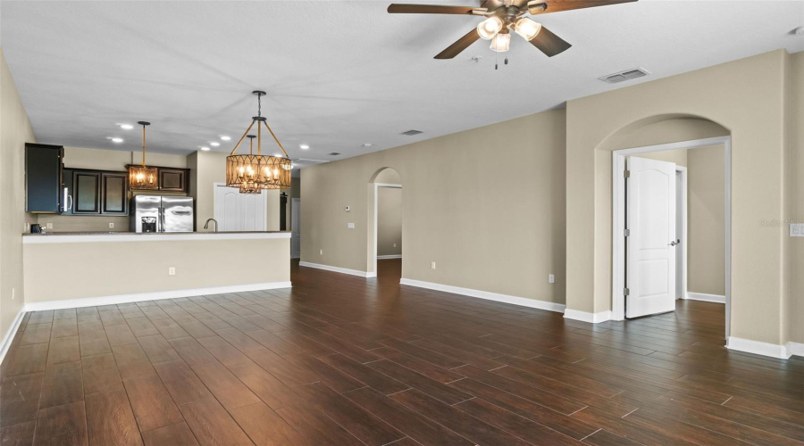 DAVENPORT, Florida 33896, 2 Bedrooms Bedrooms, ,2 BathroomsBathrooms,Residential,For Sale,AZALEA SANDS,0,MFRO6340141